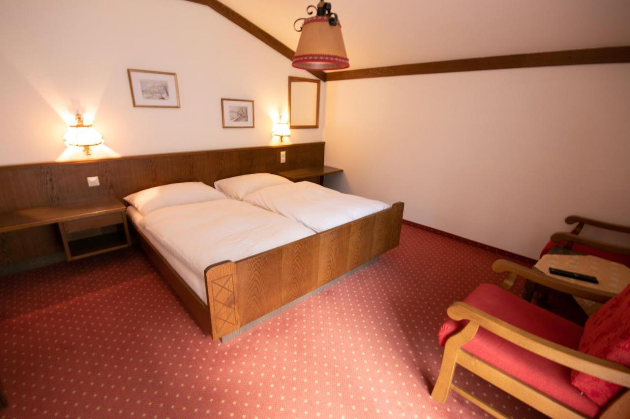グレーディヒ ペンション バーグフリート Bed & Breakfast エクステリア 写真